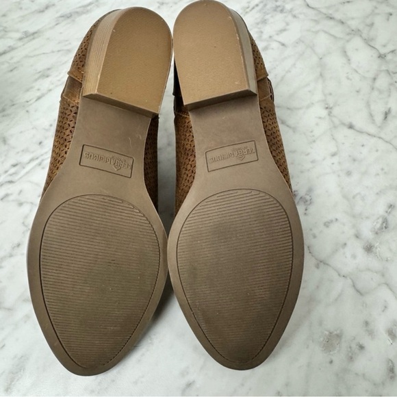 Fergalicious Erikka Boots - Size 9.5 M - Picture 7 of 10